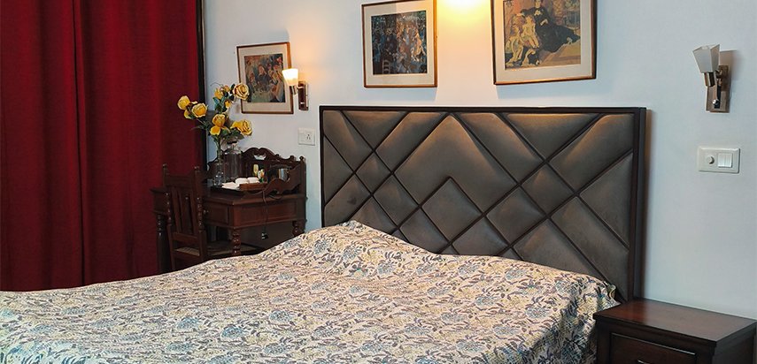 lawn in safdarjung enclave | best b&b in new Delhi